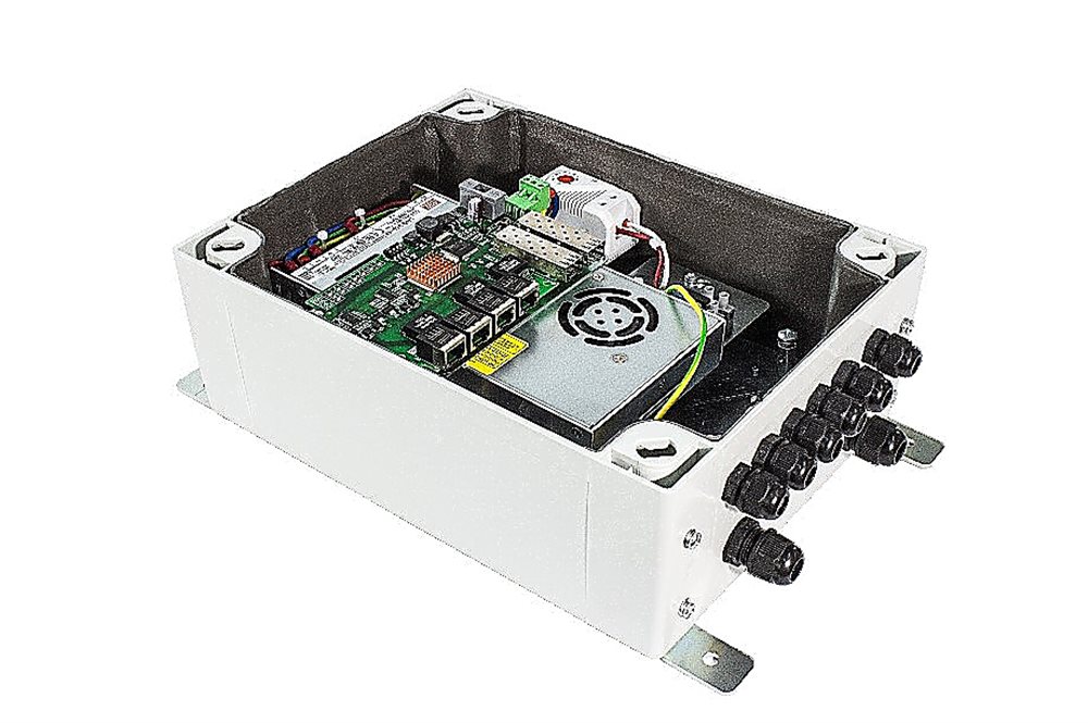 Изображения товара Релион-SW-2G-4Poe+/60W-UPS - Уличный коммутатор с ИБП, 1Гбит/с, Два SFP-слота, Корпус из ABS-пластика